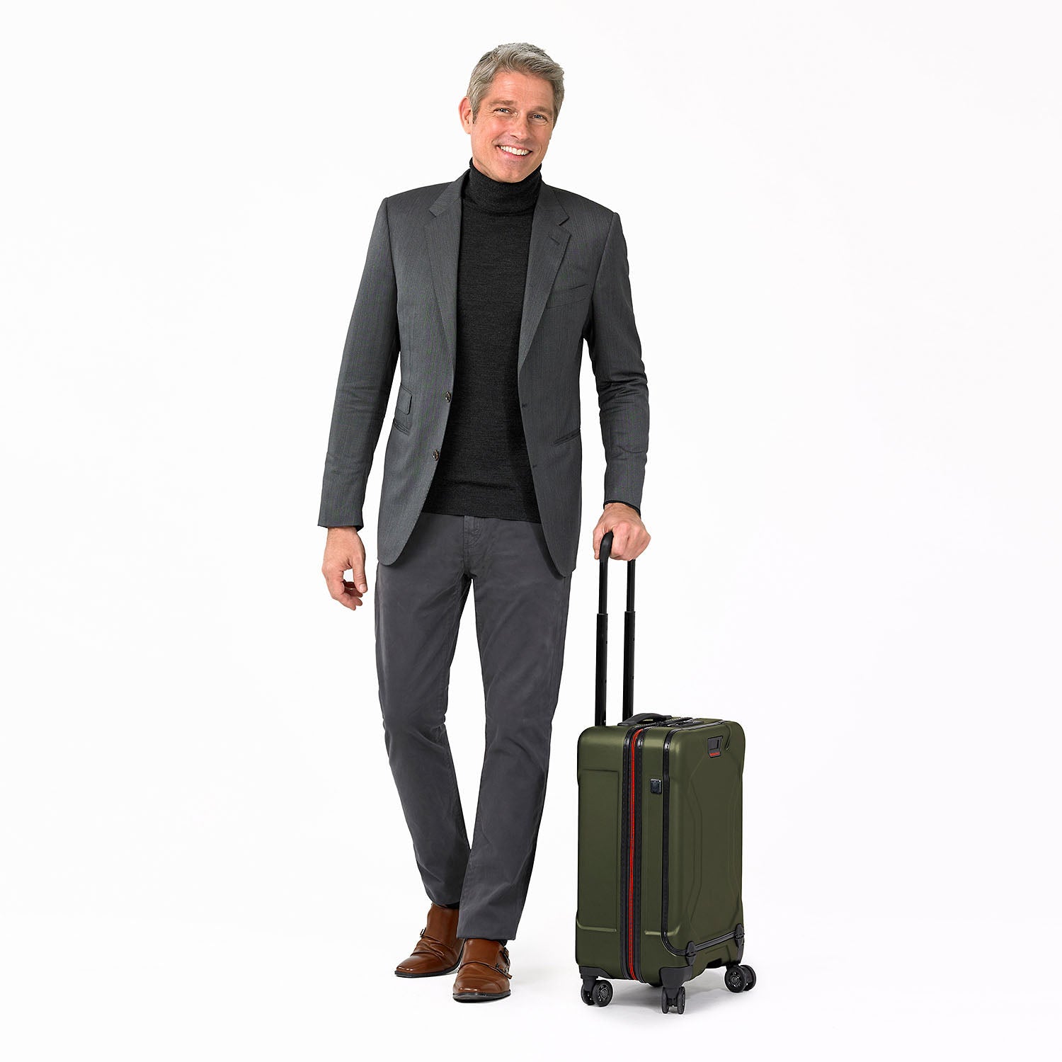 22\" USB Carry-On Spinner with Hinged Pocket | Torq Domestic